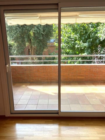 Piso de 4 habitaciones en Sant Cugat del Vallès en venta con piscina - 780.000 € (Ref: 9841250)