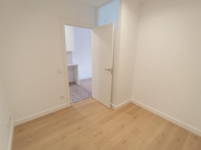 Appartement de 3 chambres à louer à Mataró - 1 650 € (Ref: 9841253)