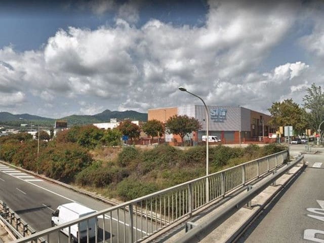 Działka budowlana na sprzedaż w Mataró - 607 000 € (Ref: 9867110)