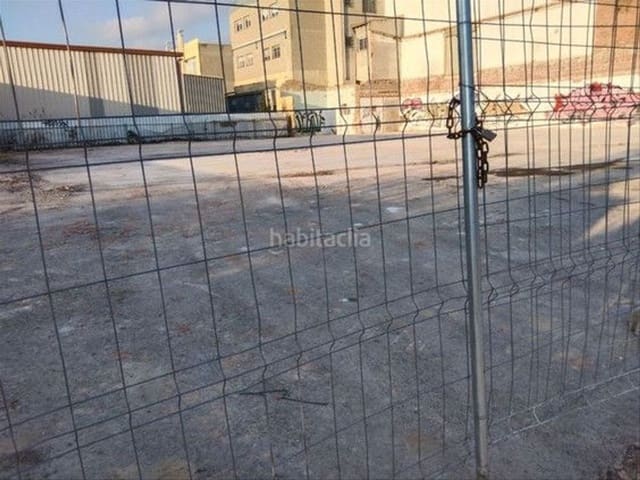 Działka budowlana na sprzedaż w Mataró - 607 000 € (Ref: 9867110)