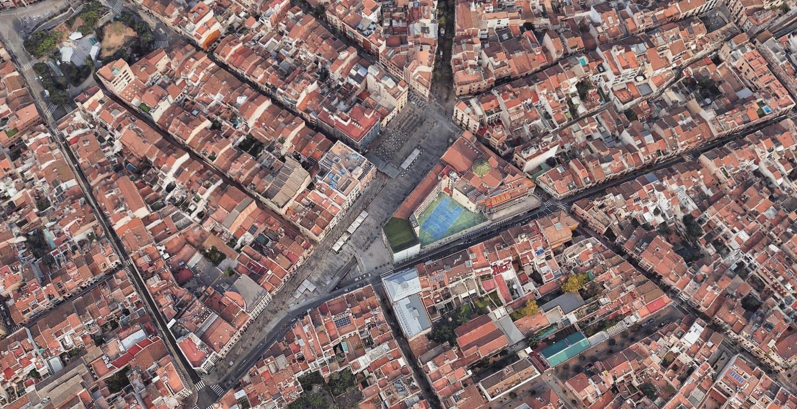 Commercial for rent in Mataro - € 5,500 (Ref: 9868716)