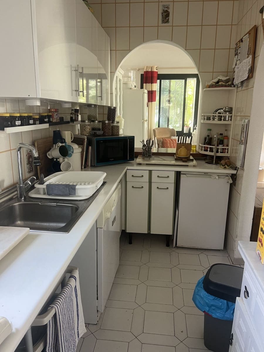 3 slaapkamer Huis te koop in Calahonda met garage - € 480.000 (Ref: 10004908)
