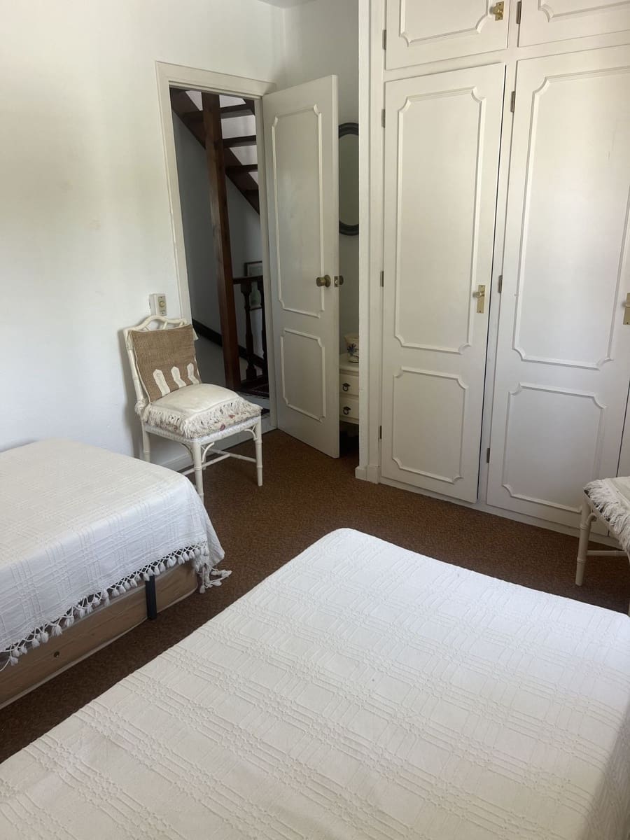 3 slaapkamer Huis te koop in Calahonda met garage - € 480.000 (Ref: 10004908)