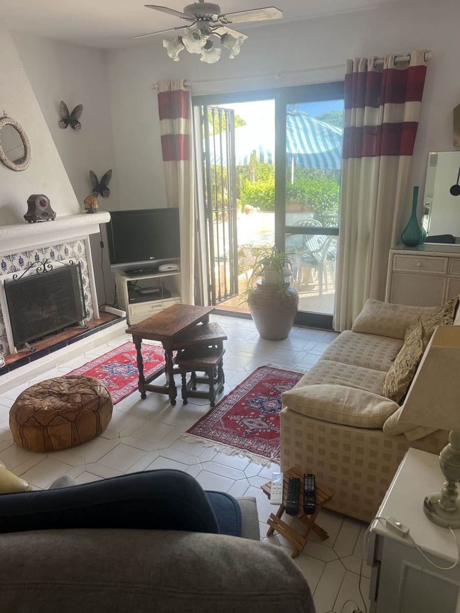 3 slaapkamer Huis te koop in Calahonda met garage - € 480.000 (Ref: 10004908)