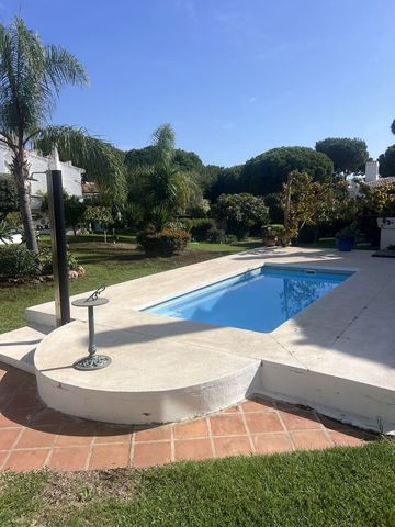 3 slaapkamer Huis te koop in Calahonda, Mijas met garage - € 480.000 (Ref: 10004908)