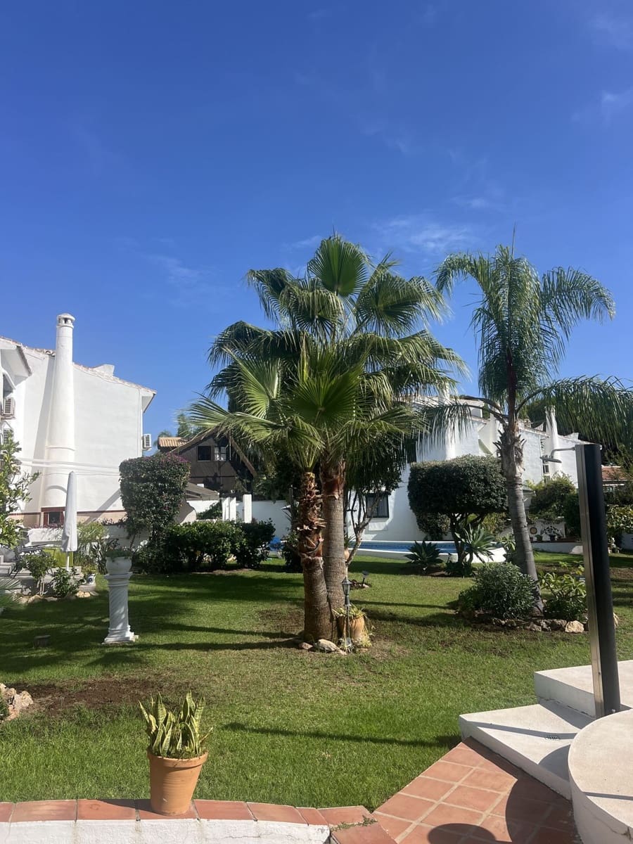 3 slaapkamer Huis te koop in Calahonda met garage - € 480.000 (Ref: 10004908)