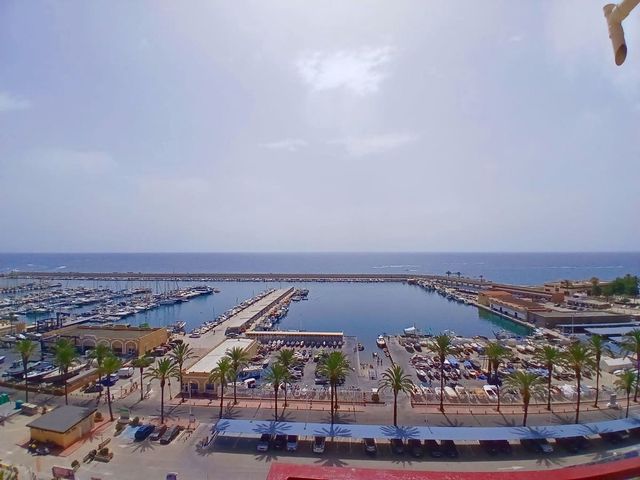 1 makuuhuone Huoneisto myytävänä paikassa Castillo Sohail, Fuengirola mukana uima-altaan 
autotalli - 359 000 € (Ref: 10006126)