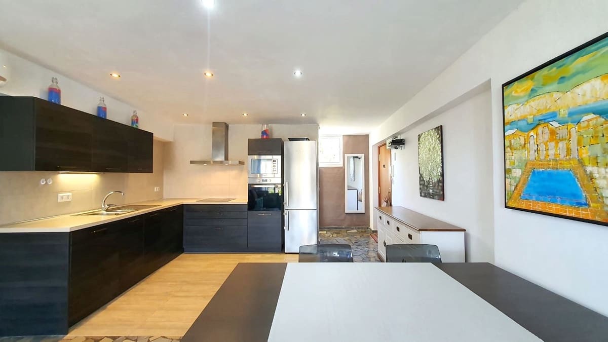 2 bedroom Apartment for sale in Carvajal - € 430,000 (Ref: 10010044)