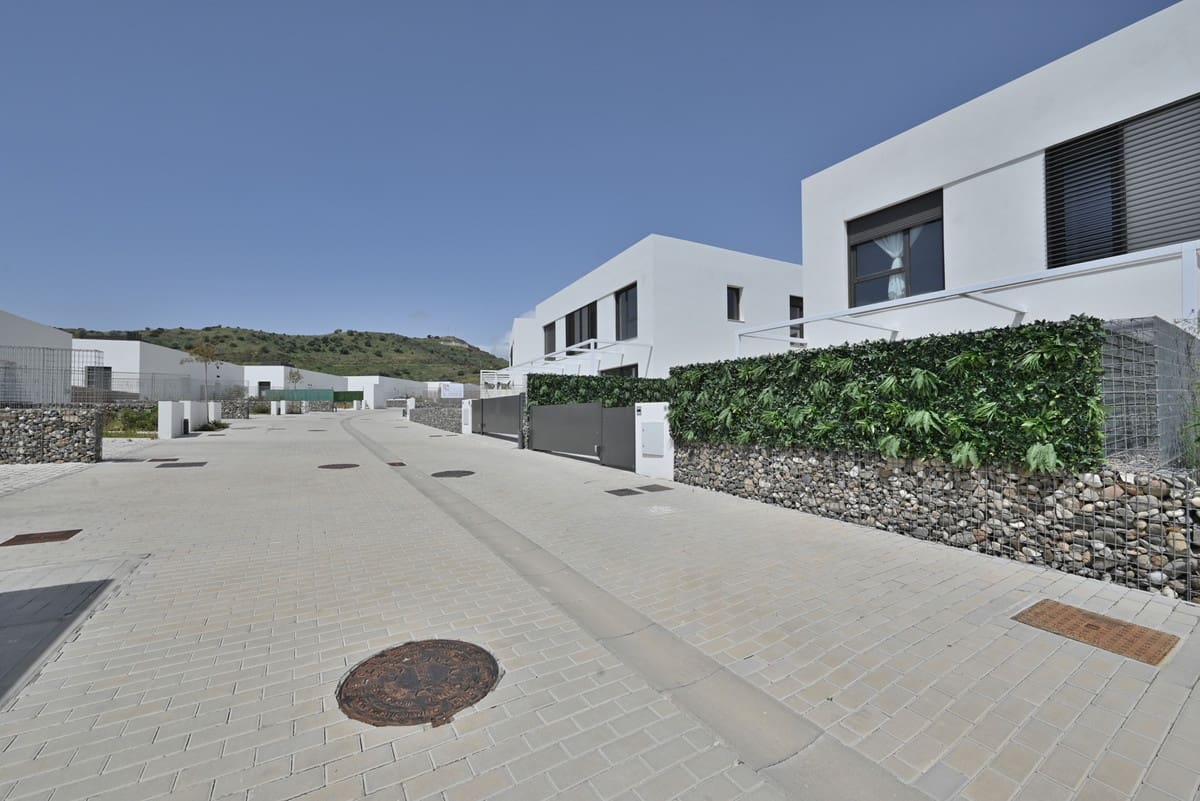 4 soverom Finca/Herregård til salgs i Riviera del Sol med svømmebasseng garasje - € 645 000 (Ref: 10018125)