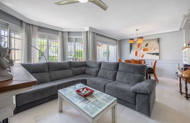 3 soveværelse Finca/Landehus til salg i Puerto Banus, Marbella med swimmingpool garage - € 640.000 (Ref: 10018137)