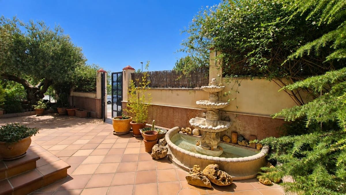 6 quarto Moradia para venda em Ronda com piscina garagem - 650 000 € (Ref: 10021808)