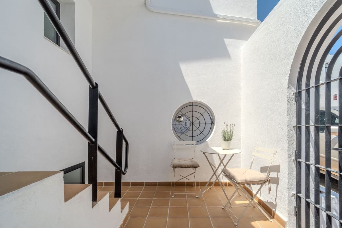 4 quarto Casa em Banda para venda em Atalaya-Isdabe com garagem - 750 000 € (Ref: 10023422)