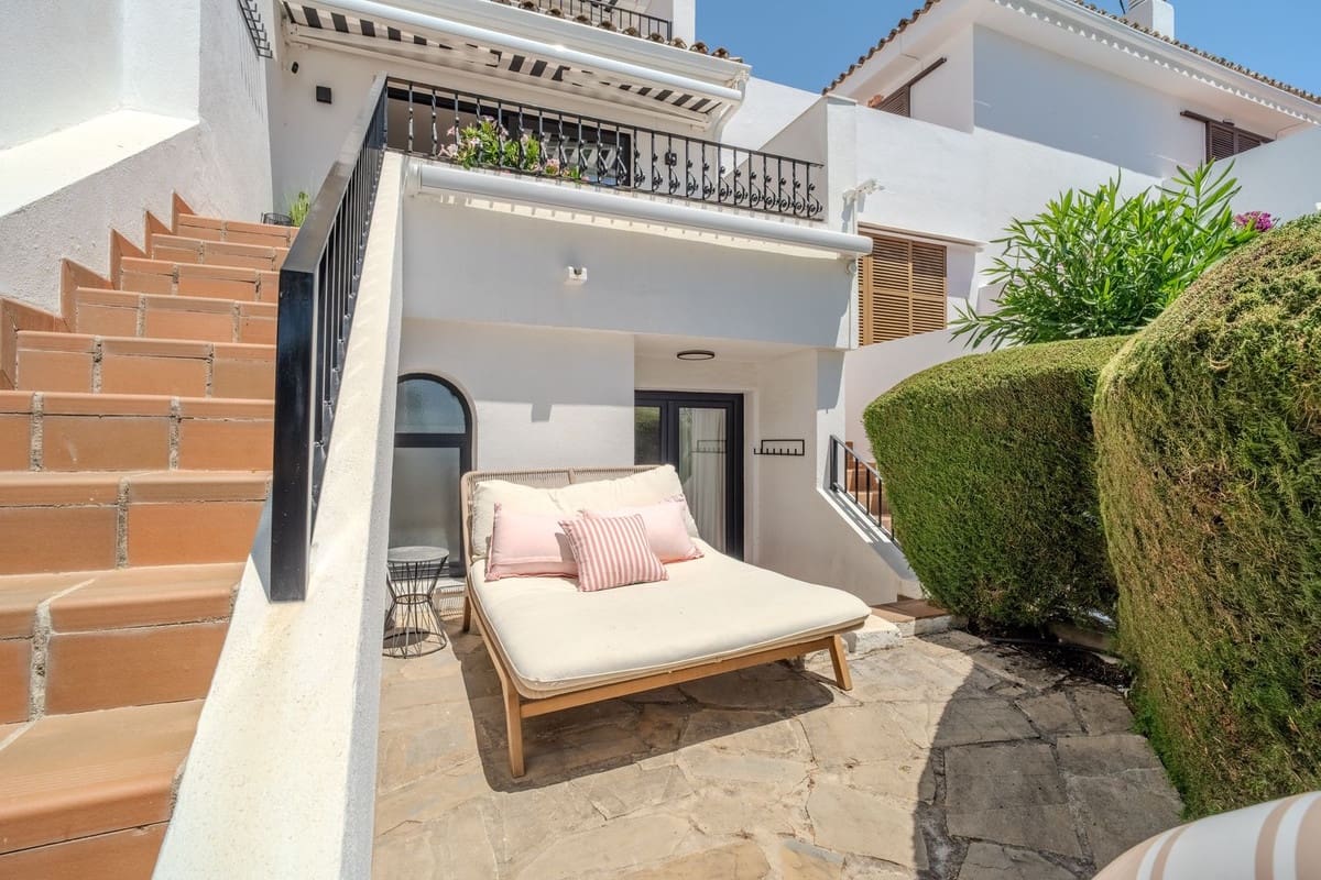 4 quarto Casa em Banda para venda em Atalaya-Isdabe com garagem - 750 000 € (Ref: 10023422)