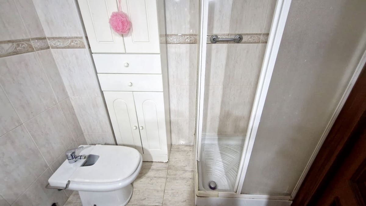 2 bedroom Apartment for sale in Fuengirola - € 450,000 (Ref: 10029001)