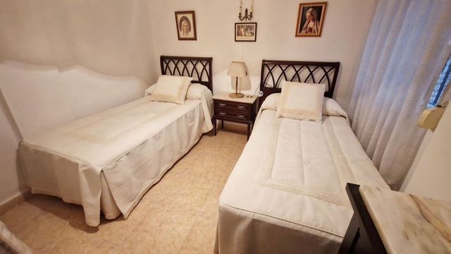 Apartamento de 2 habitaciones en Castillo Sohail, Fuengirola en venta - 450.000 € (Ref: 10029001)
