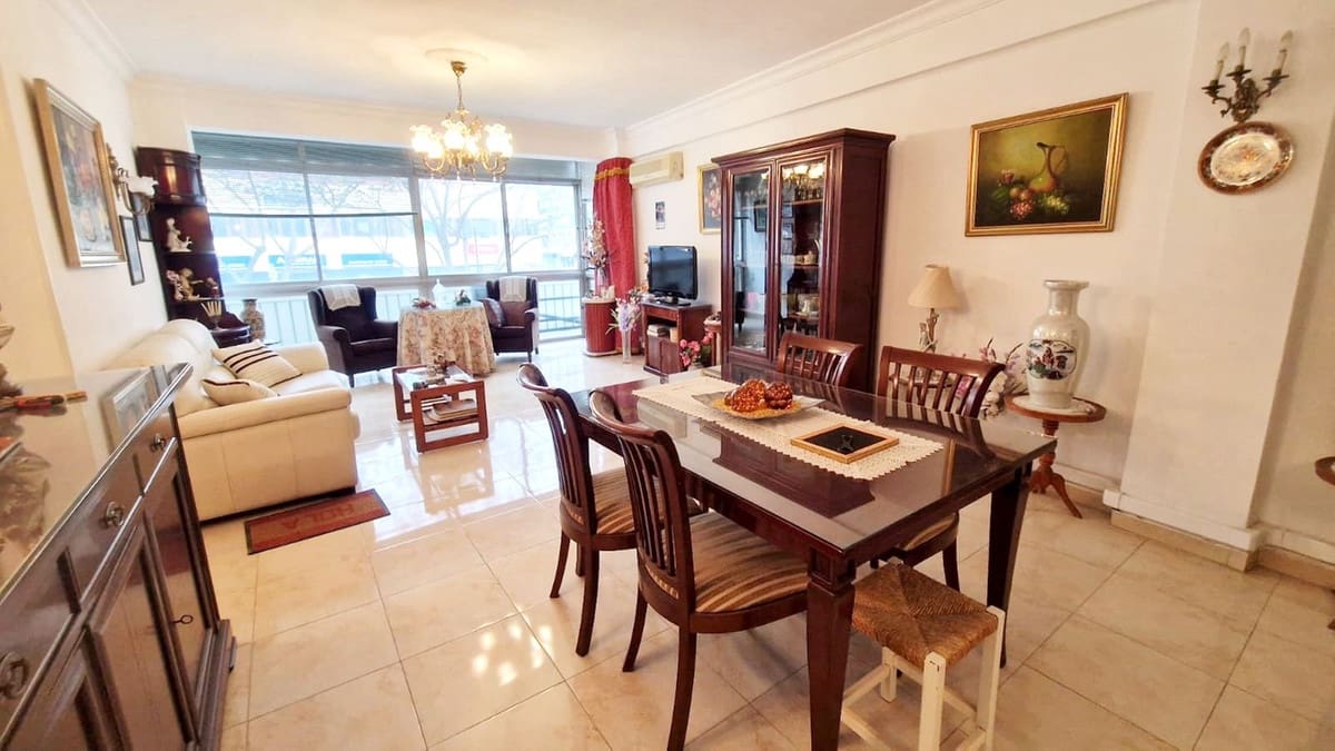 2 bedroom Apartment for sale in Fuengirola - € 450,000 (Ref: 10029001)