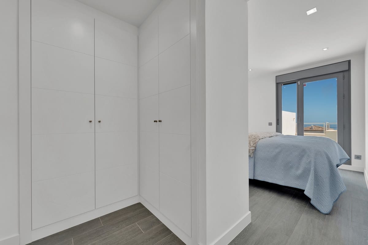 2 makuuhuone Huoneisto myytävänä paikassa Benalmadena Costa mukana uima-altaan - 420 000 € (Ref: 10034734)