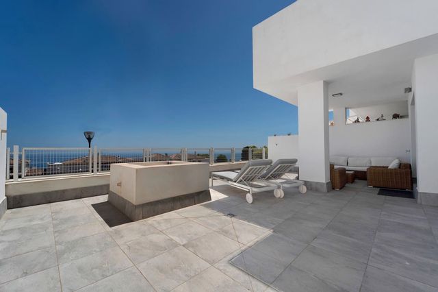2 makuuhuone Huoneisto myytävänä paikassa Benalmadena Costa, Benalmádena mukana uima-altaan - 420 000 € (Ref: 10034734)