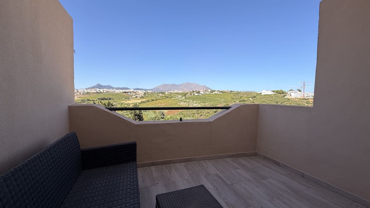 3 chambre Maison de Ville à vendre à La Duquesa / Puerto de la Duquesa avec piscine garage - 450 000 € (Ref: 10042275)
