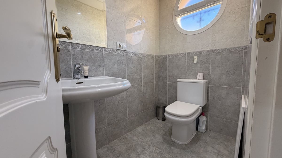 3 chambre Maison de Ville à vendre à La Duquesa / Puerto de la Duquesa avec piscine garage - 450 000 € (Ref: 10042275)