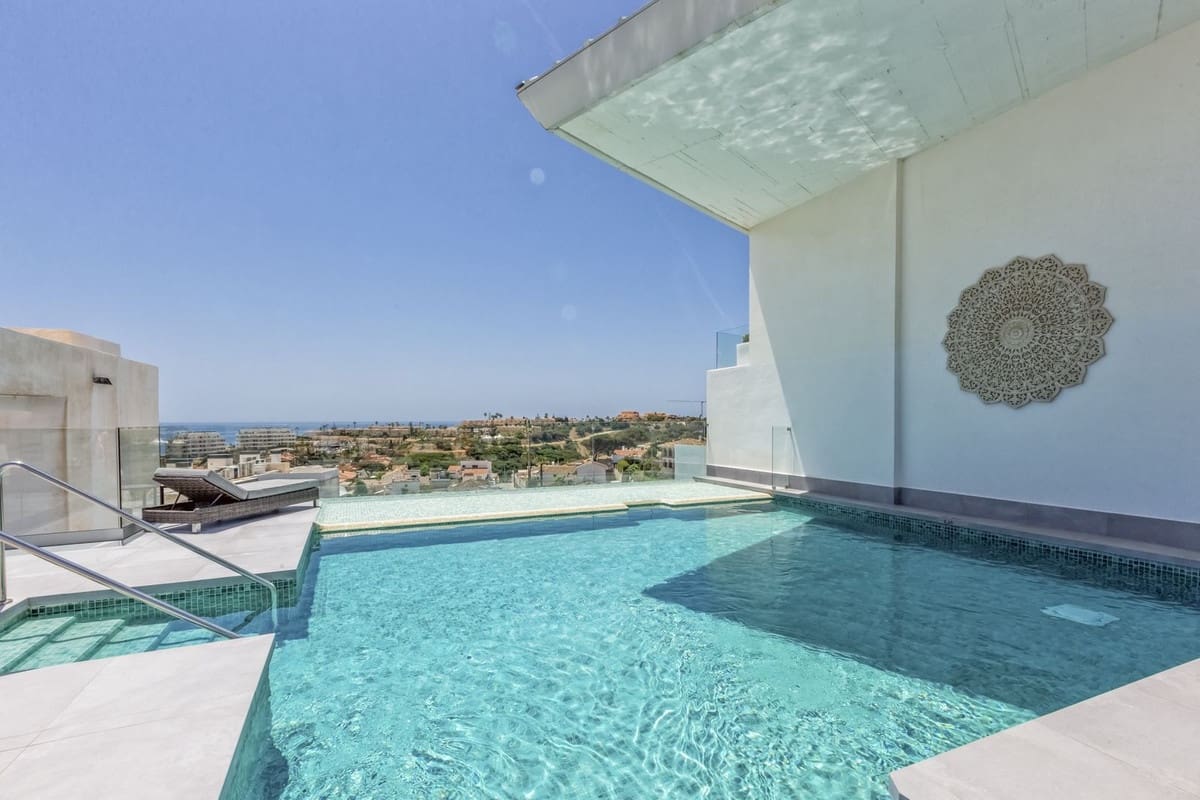 2 slaapkamer Appartement te koop in Fuengirola met zwembad garage - € 575.000 (Ref: 10044283)