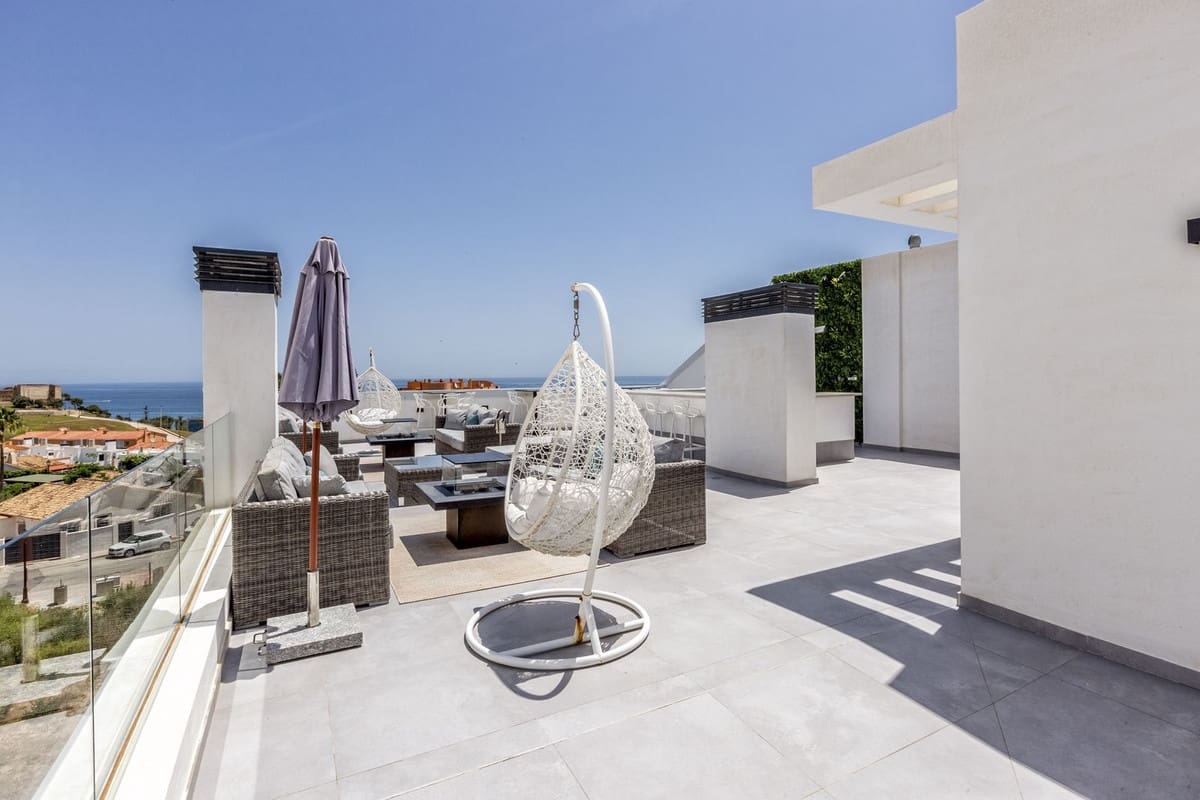2 slaapkamer Appartement te koop in Fuengirola met zwembad garage - € 575.000 (Ref: 10044283)