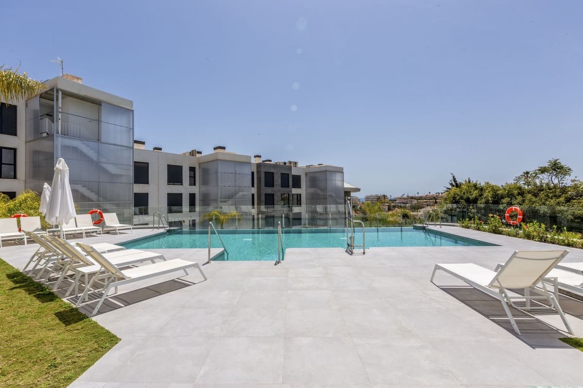 2 slaapkamer Appartement te koop in Fuengirola met zwembad garage - € 575.000 (Ref: 10044283)