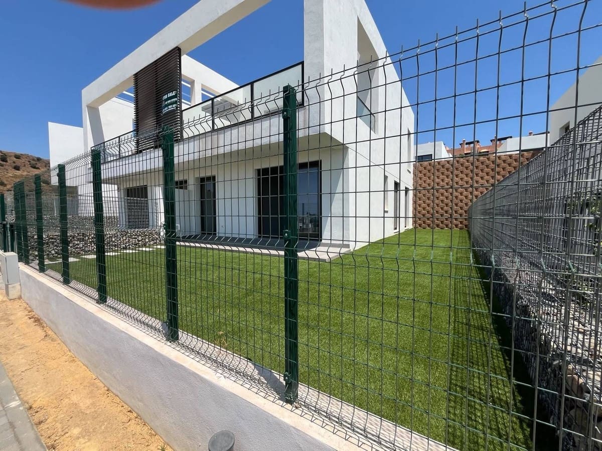 3 soveværelse Finca/Landehus til salg i Riviera del Sol med swimmingpool garage - € 659.000 (Ref: 10044284)