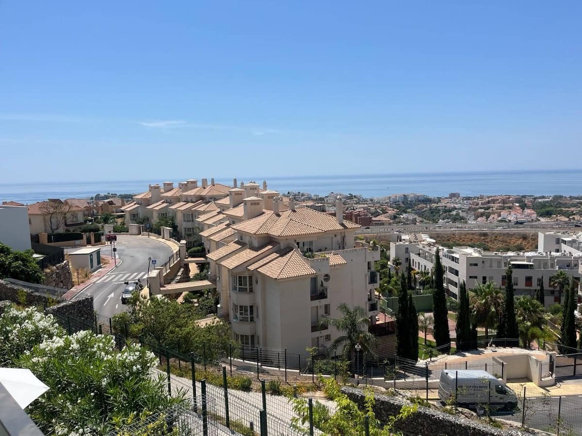3 soveværelse Finca/Landehus til salg i Riviera del Sol med swimmingpool garage - € 659.000 (Ref: 10044284)