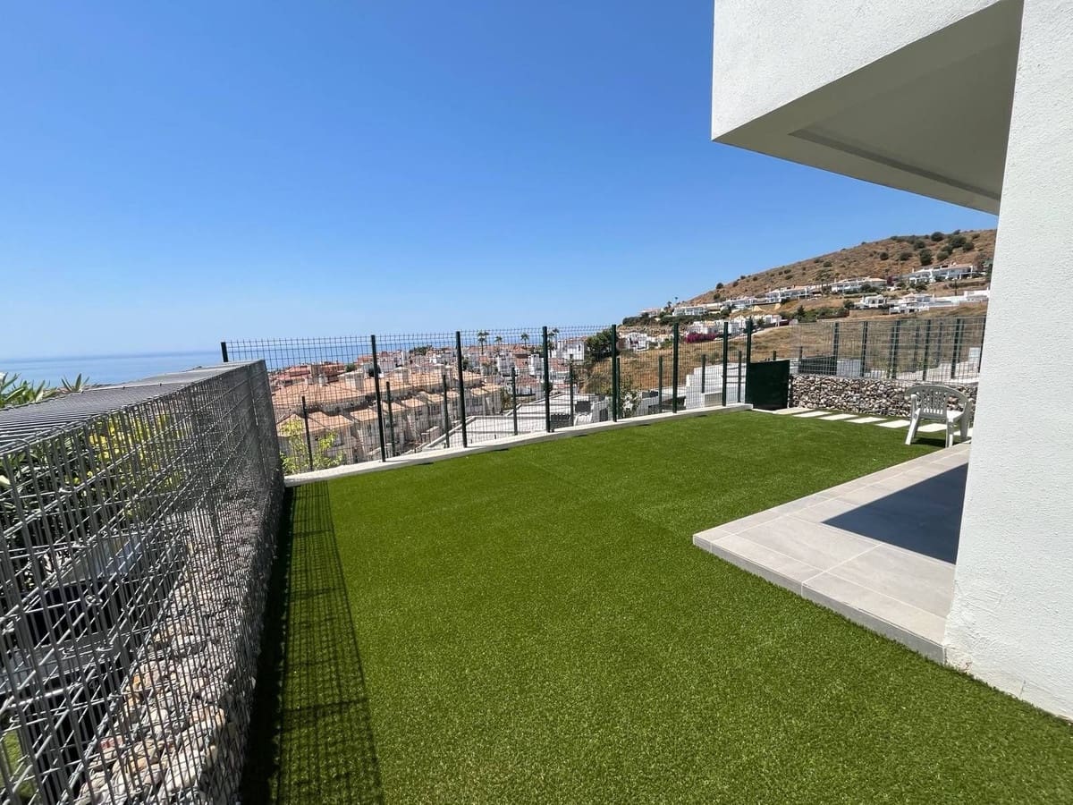 3 soveværelse Finca/Landehus til salg i Riviera del Sol med swimmingpool garage - € 659.000 (Ref: 10044284)