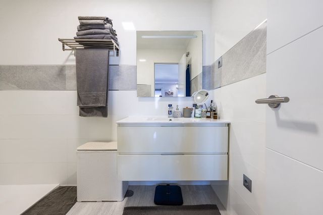 4 slaapkamer Huis te koop in Calahonda, Mijas met zwembad garage - € 585.000 (Ref: 10066936)