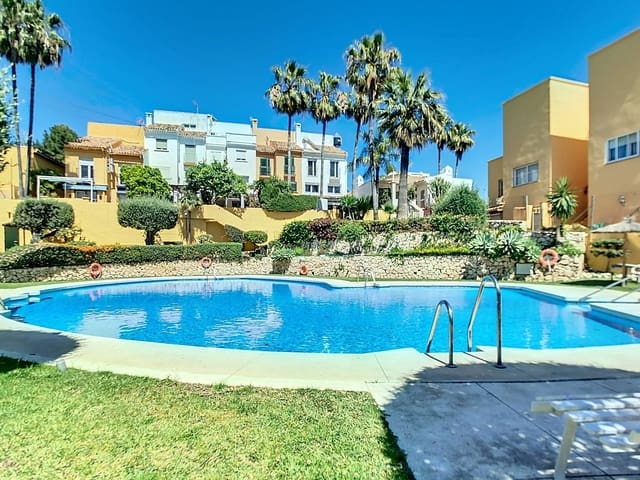 4 soveværelse Semi-Rækkehus til salg i Arroyo de la Miel, Benalmádena med swimmingpool - € 510.000 (Ref: 9122588)