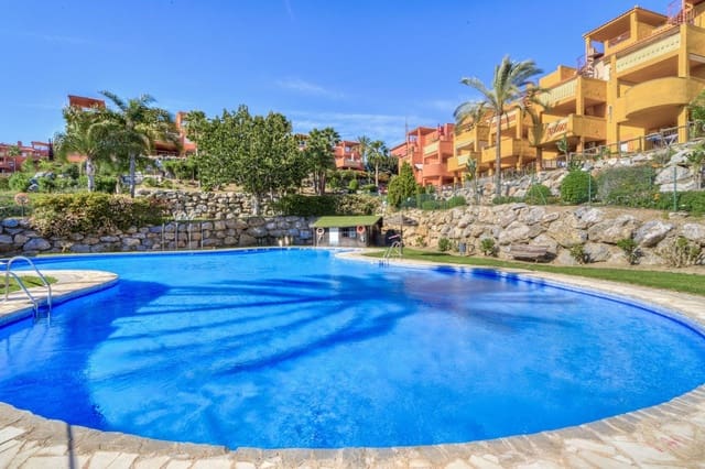 2 soveværelse Lejlighed til salg i La Reserva, Marbella med garage - € 280.000 (Ref: 9122683)