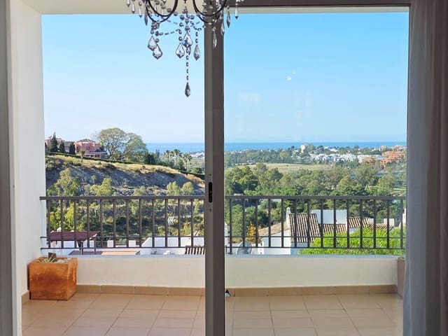 2 soveværelse Penthouse til salg i Los Arqueros, Benahavís - € 385.000 (Ref: 9122835)