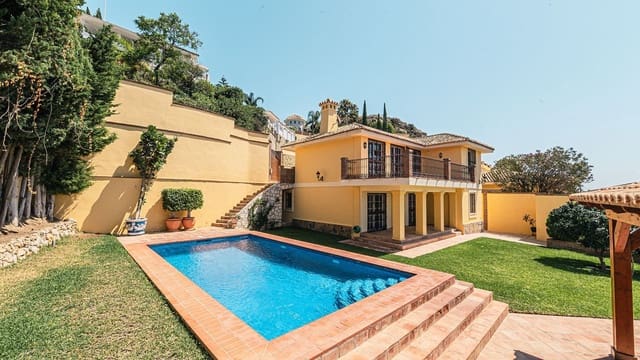 3 soveværelse Semi-Rækkehus til salg i La Capellania, Benalmádena med garage - € 1.795.000 (Ref: 9122983)