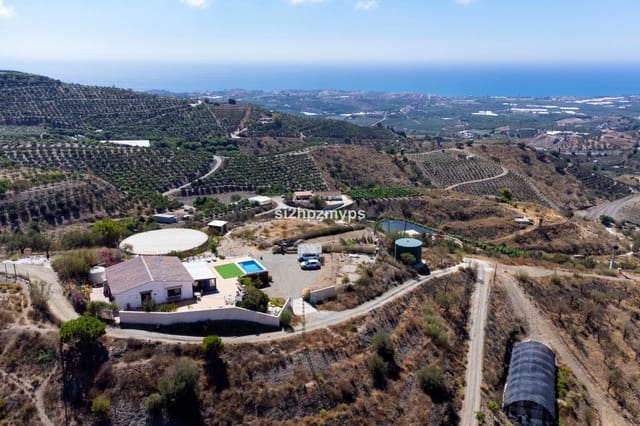 4 sypialnia Willa na sprzedaż w Almayate, Vélez-Málaga - 550 000 € (Ref: 9123412)