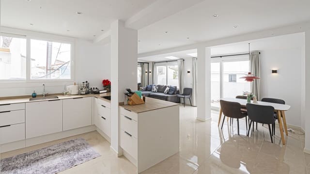 3 soveværelse Byhus til salg i Benalmádena pueblo, Benalmádena med garage - € 550.000 (Ref: 9123443)