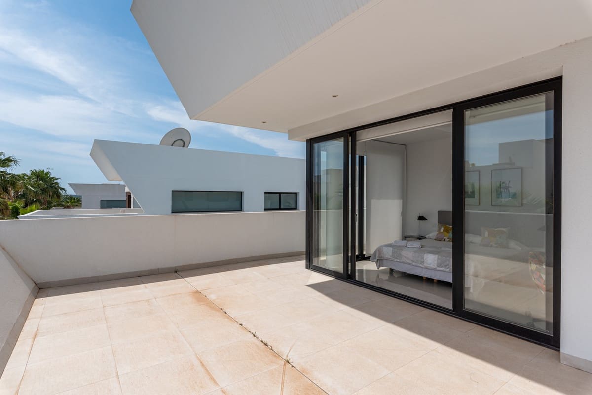 4 sypialnia Willa na sprzedaż w Ciudad Quesada - 640 000 € (Ref: 9363552)