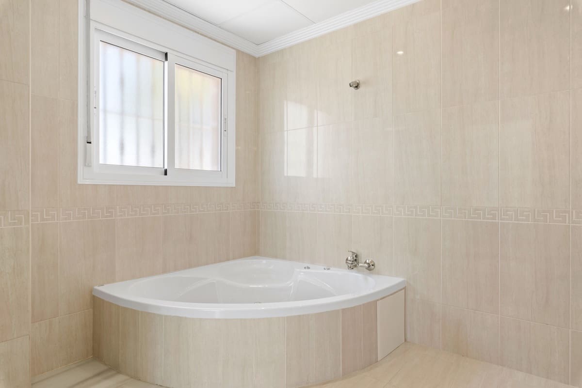 Chalet de 4 habitaciones en Ciudad Quesada en venta - 890.000 € (Ref: 9363553)