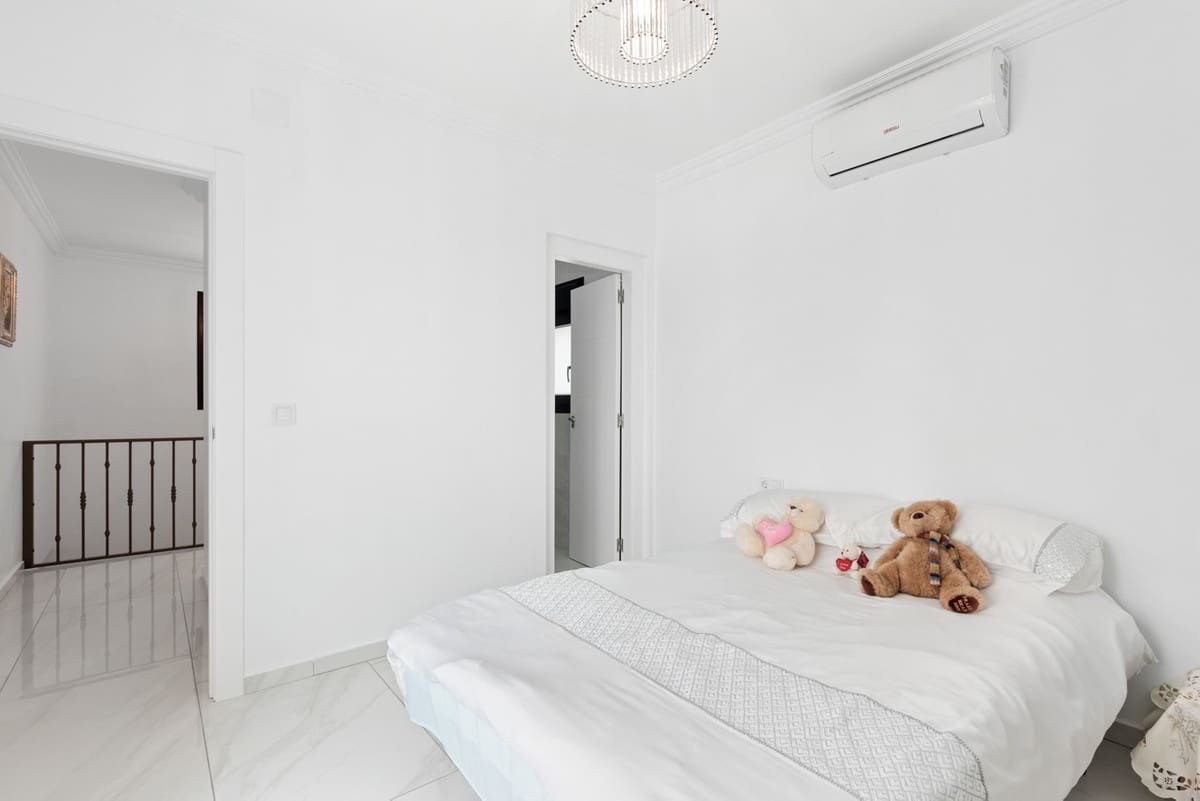 3 camera da letto Villa in vendita in Ciudad Quesada - 675.000 € (Rif: 9363554)