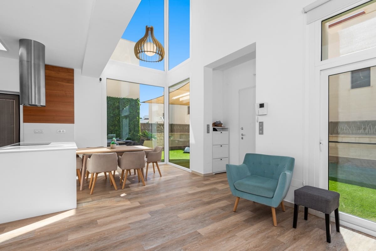 Casa de 3 habitaciones en Ciudad Quesada en venta - 499.000 € (Ref: 9363556)