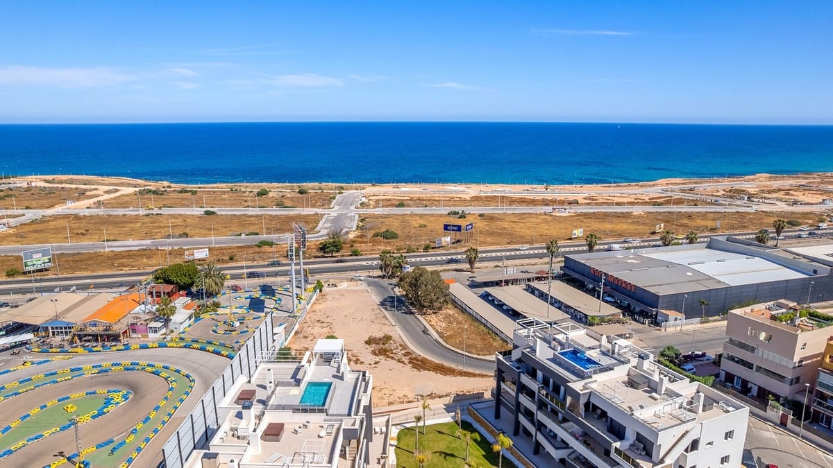 3 bedroom Penthouse for sale in Orihuela Costa - € 990,000 (Ref: 9363557)