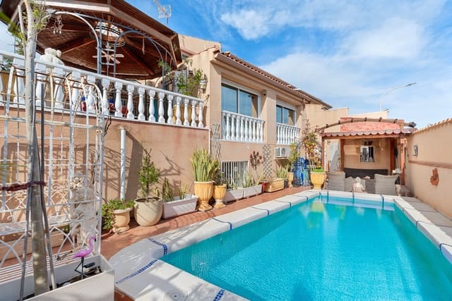 4 bedroom Villa for sale in Ciudad Quesada, Rojales - € 419,000 (Ref: 9363567)