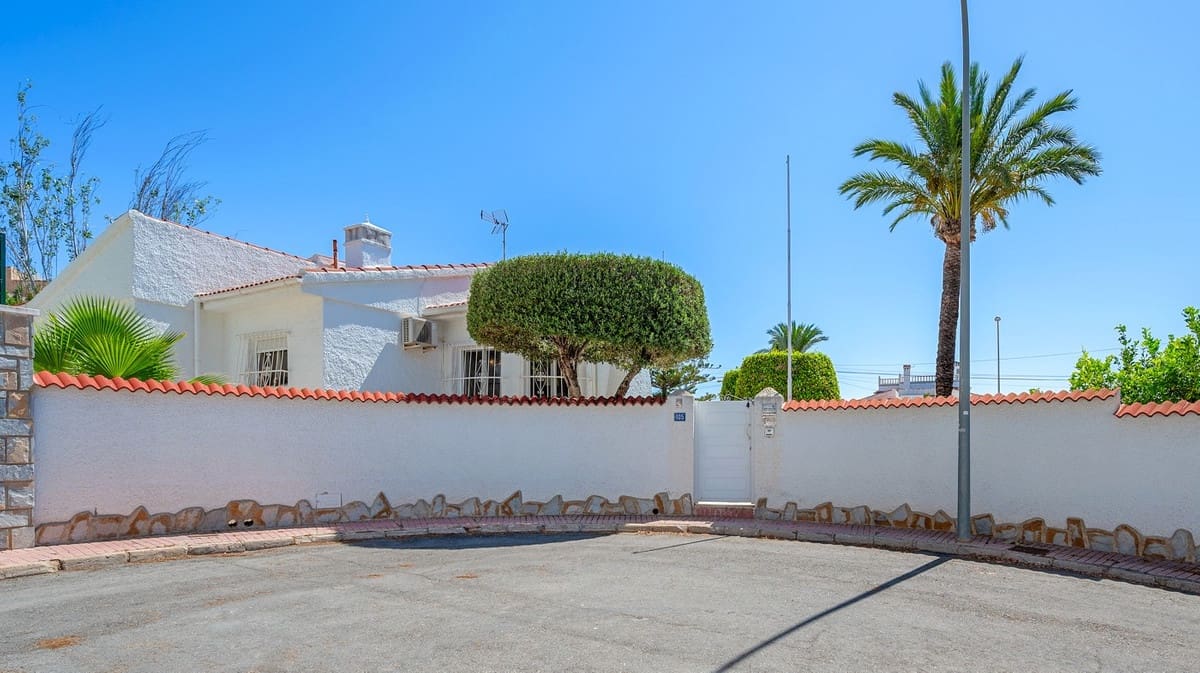 3 soverom Villa til salgs i Ciudad Quesada - € 490 000 (Ref: 9363568)