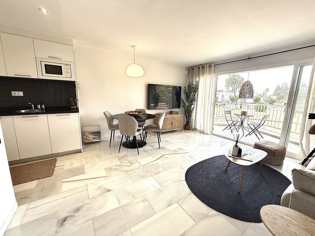 2 makuuhuone Huoneisto myytävänä paikassa San Pedro de Alcántara Pueblo, Marbella - 420 000 € (Ref: 9363570)