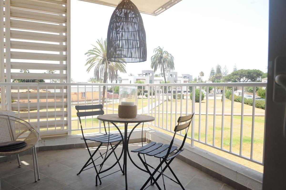 Apartamento de 2 habitaciones en San Pedro de Alcantara en venta - 420.000 € (Ref: 9363570)