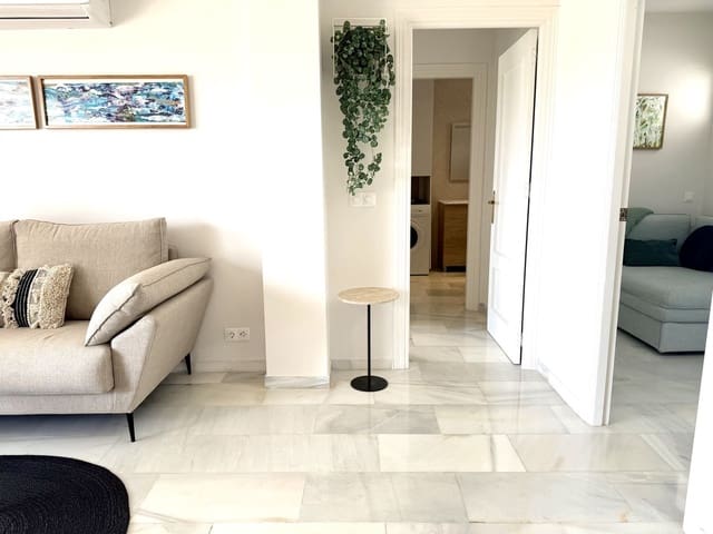 Apartamento de 2 habitaciones en San Pedro de Alcántara Pueblo, Marbella en venta - 420.000 € (Ref: 9363570)