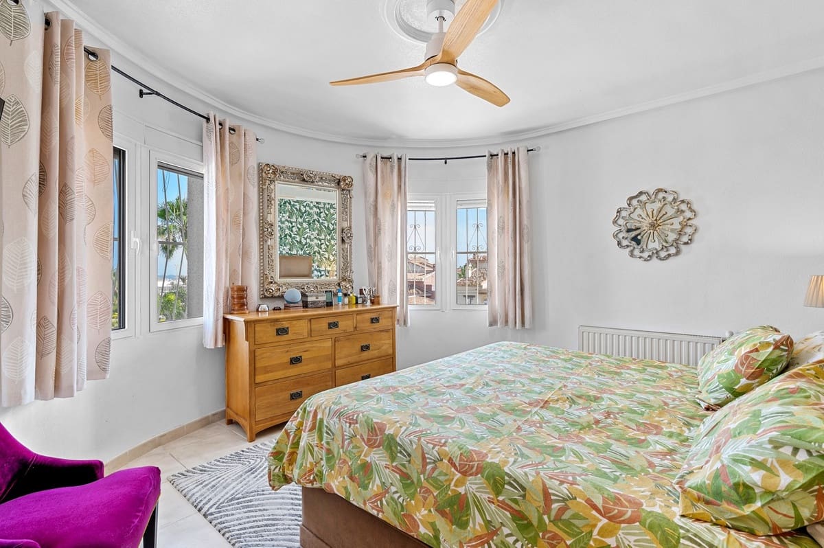 5 camera da letto Villa in vendita in Ciudad Quesada - 630.000 € (Rif: 9363576)