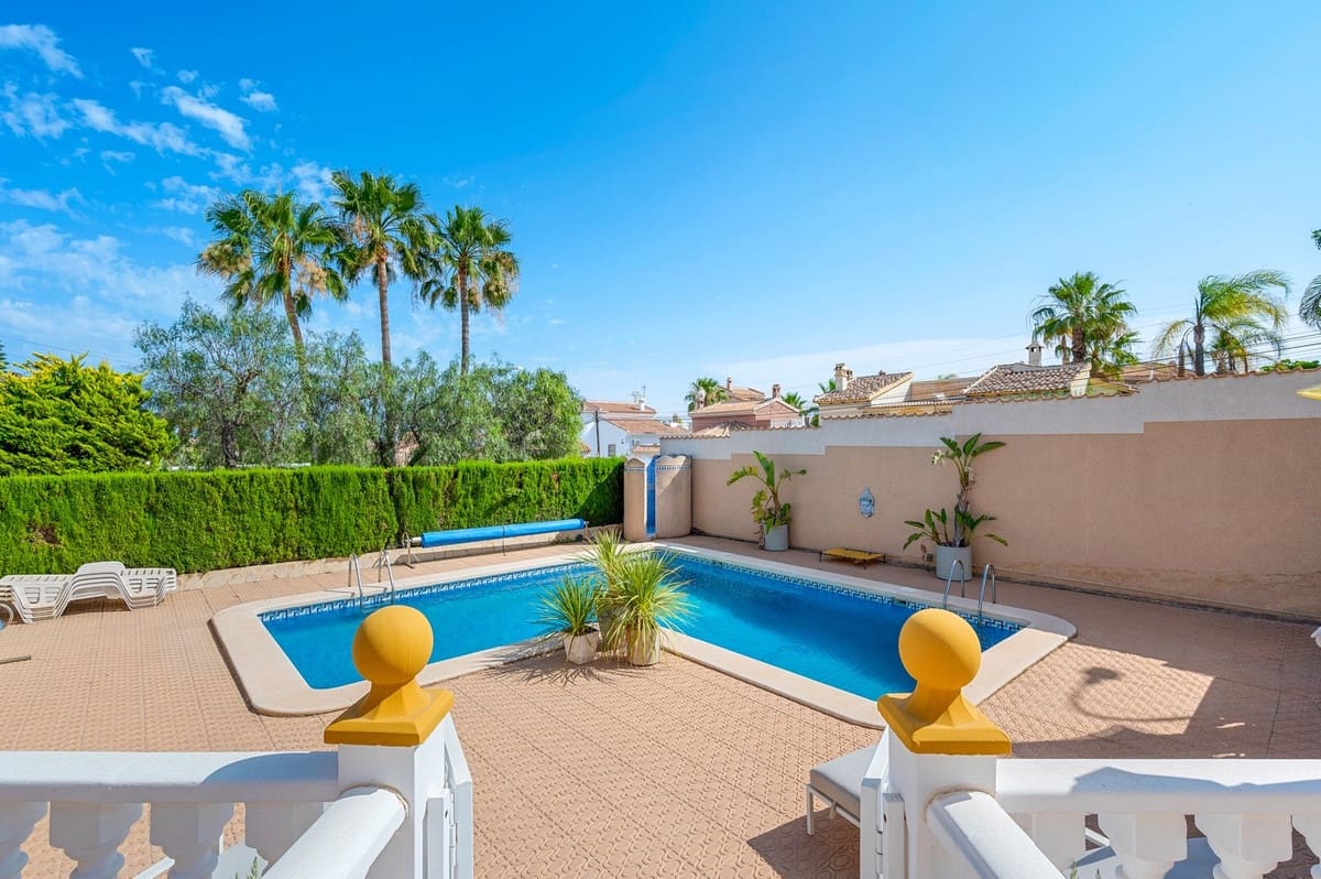 5 camera da letto Villa in vendita in Ciudad Quesada - 630.000 € (Rif: 9363576)