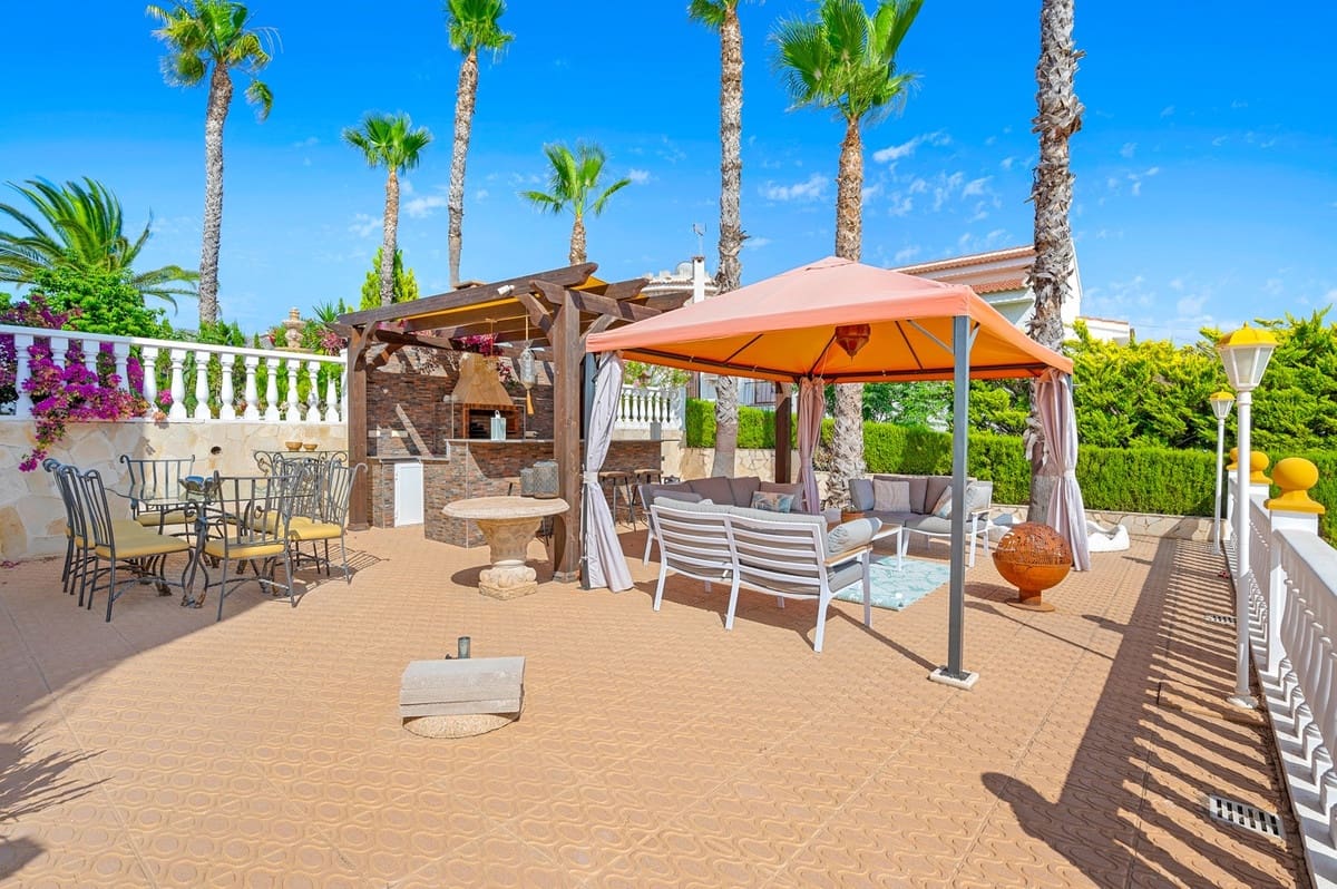 5 camera da letto Villa in vendita in Ciudad Quesada - 630.000 € (Rif: 9363576)